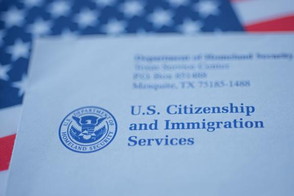 U.S. Citizenship & Immigration Services Form